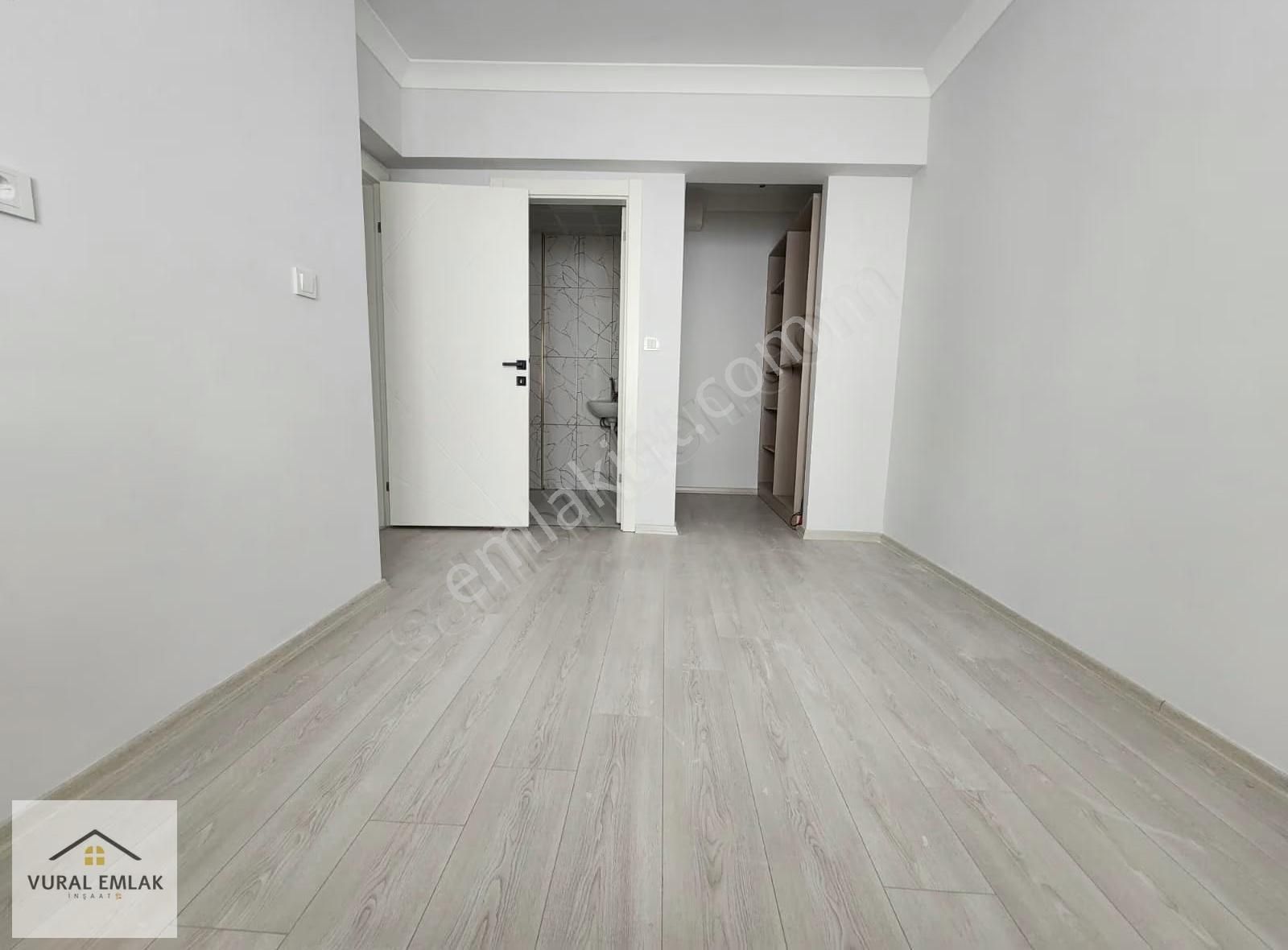 Vural Emlaktan 3+1 İskanlı Kombi Petek Full Yapılı Merkezde - Görsel 12