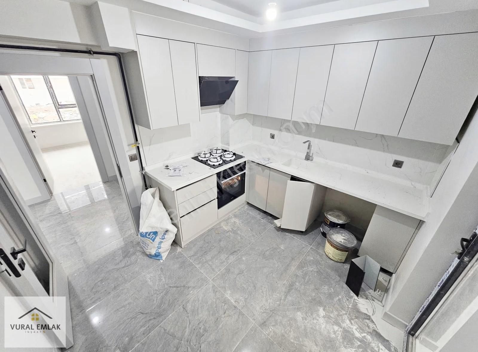 Vural'dan Menderes'de 2+1 Yerden Isıtmalı Full+ Full Daire - Görsel 6