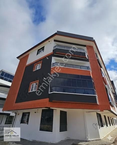 Vural'dan %80 Kredili, Ara Katta Kombi, Petekli 3+1 Sıfır Daire