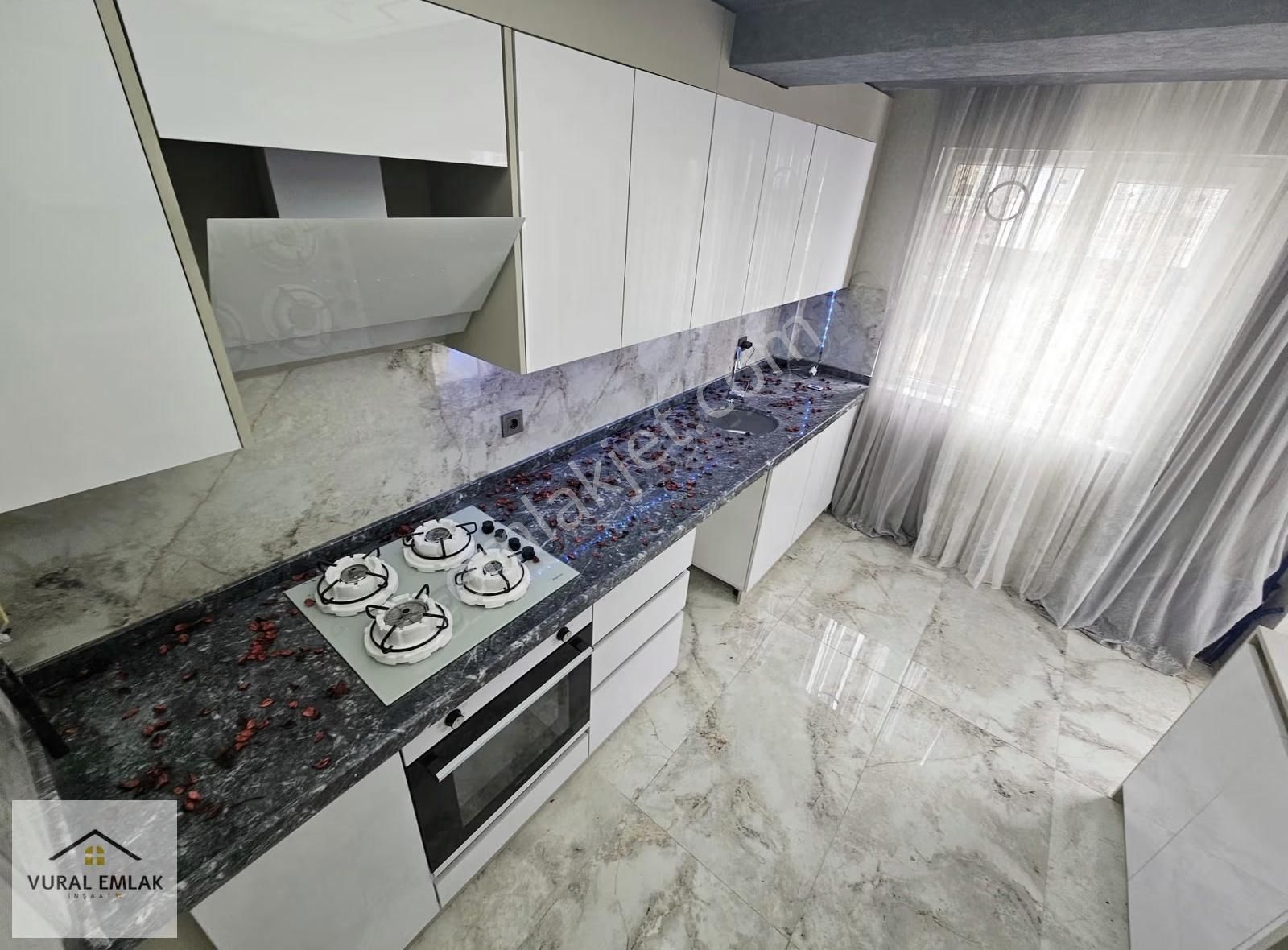 Vural'dan Menderes Mahallesinde 2+1 Ulaşıma Yakın Daire - Görsel 4