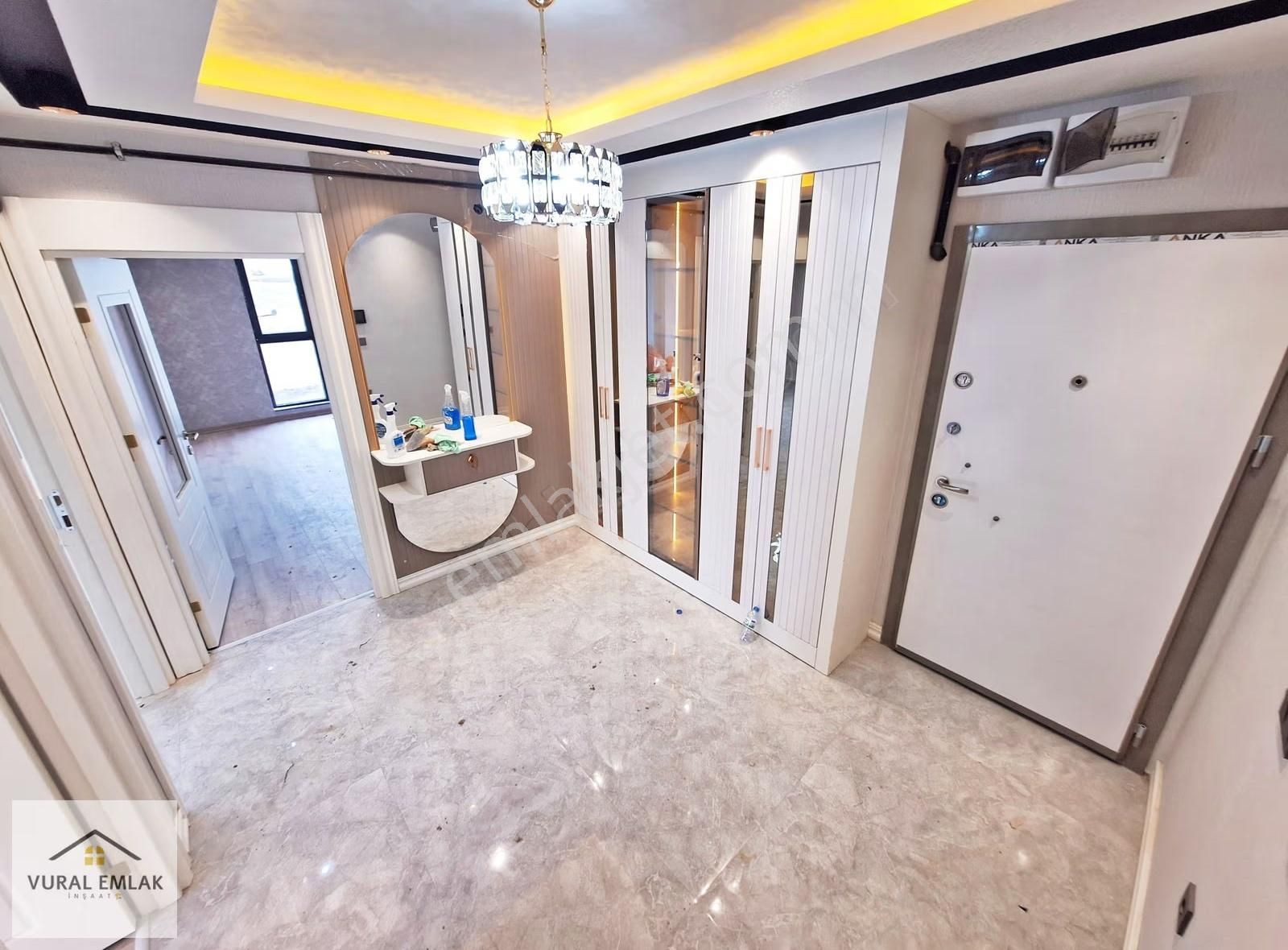Vural'dan Menderes Mahallesinde Ara Kat 3+1 Lüx Daire - Görsel 13