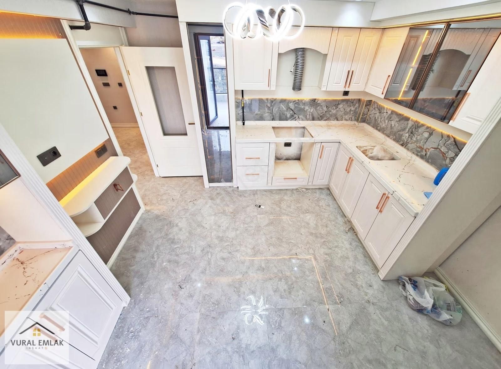Vural'dan Menderes Mahallesinde Ara Kat 3+1 Lüx Daire - Görsel 9