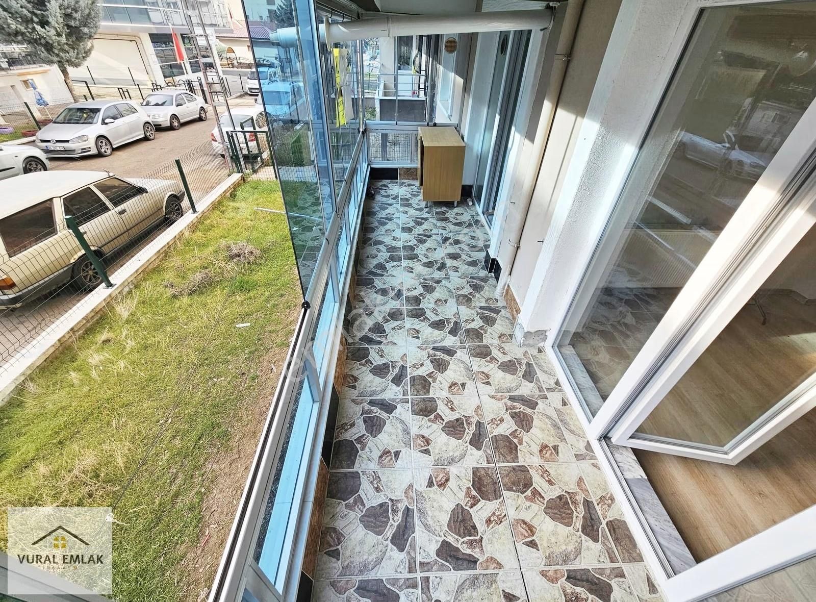 Vural'dan Fuzul Eve Uygun C. Balkon, Kombi, Petekli 3+1 Daire - Görsel 3