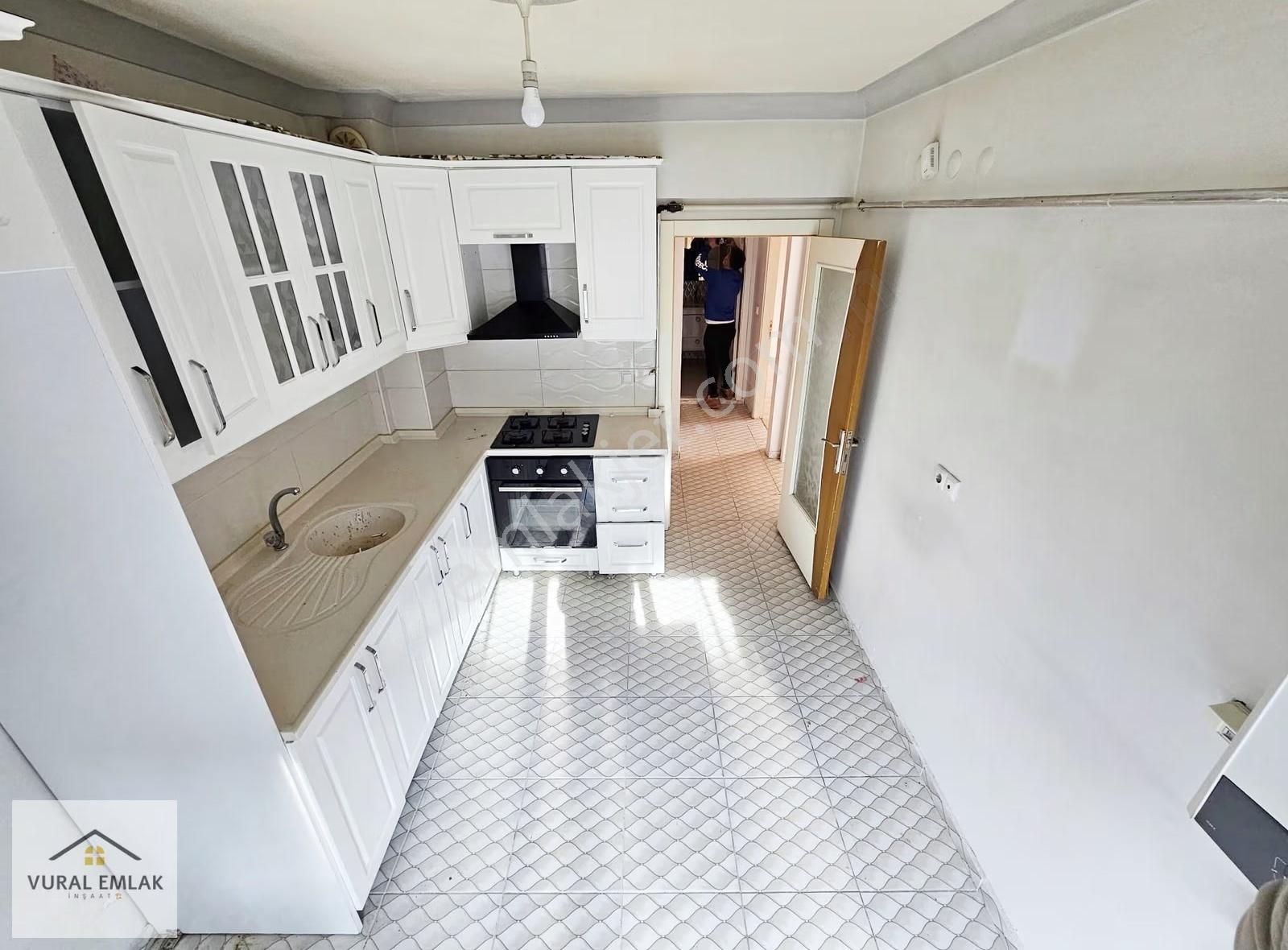 Vural'dan Fuzul Eve Uygun C. Balkon, Kombi, Petekli 3+1 Daire - Görsel 18