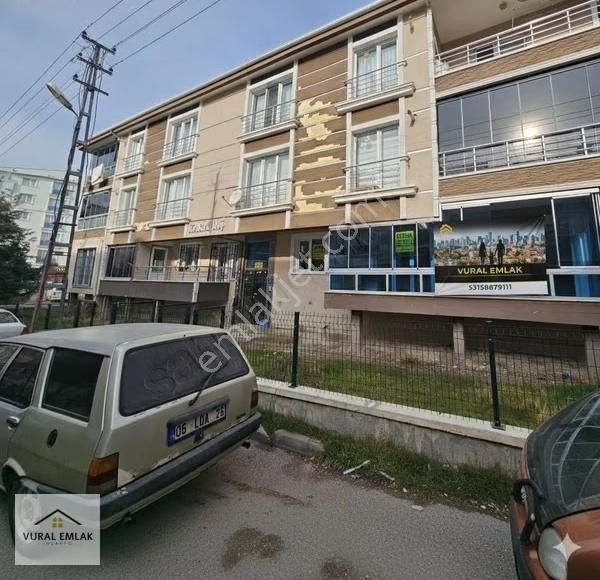 Vural'dan Fuzul Eve Uygun C. Balkon, Kombi, Petekli 3+1 Daire