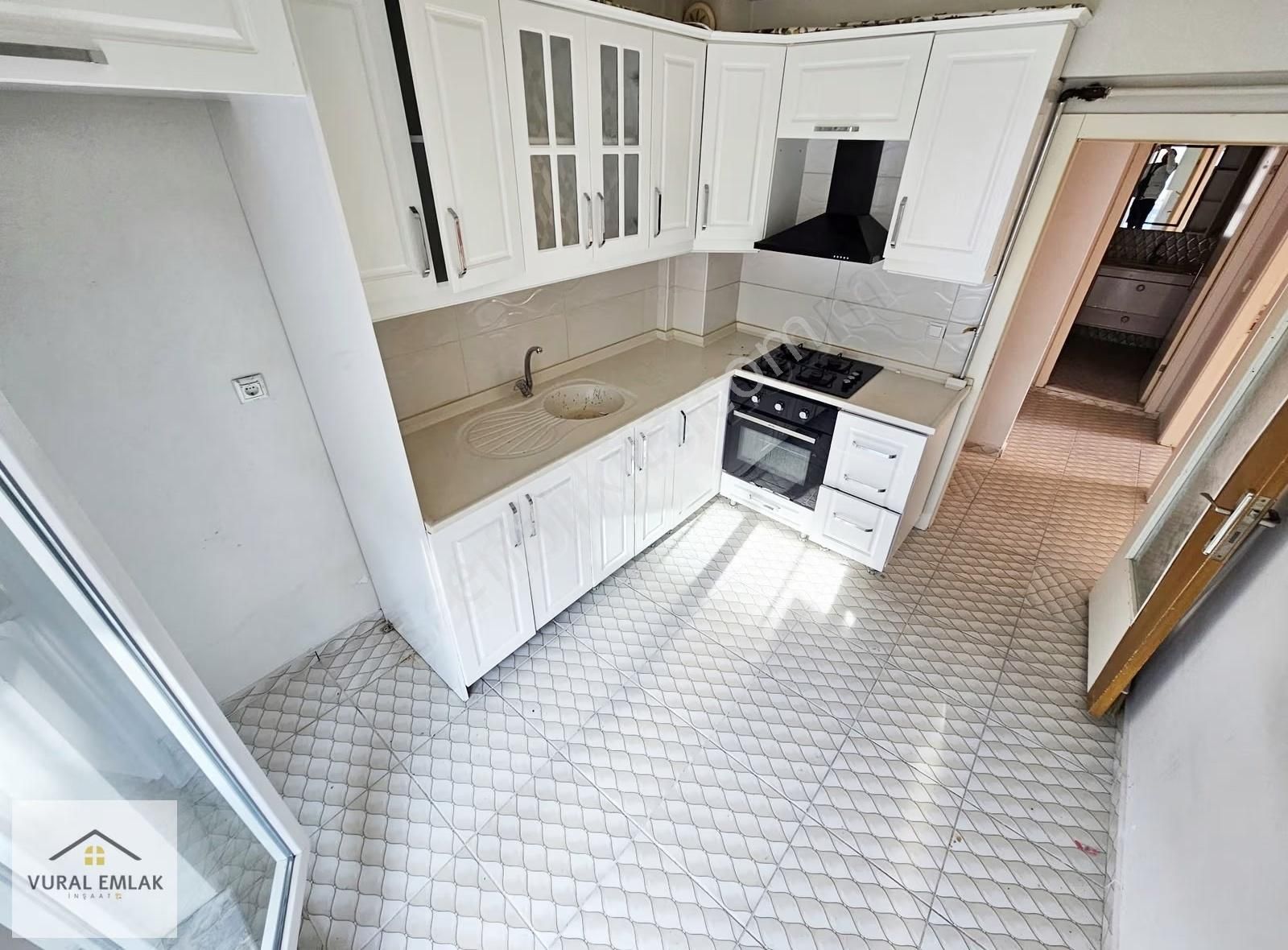 Vural'dan Fuzul Eve Uygun C. Balkon, Kombi, Petekli 3+1 Daire - Görsel 17