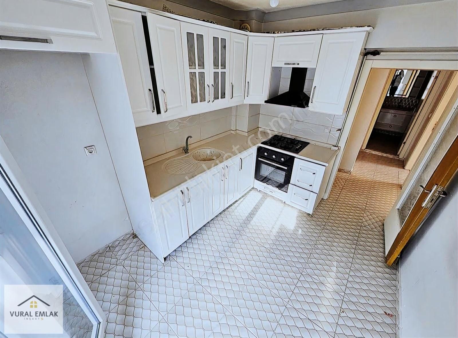 Vural'dan Fuzul Eve Uygun C. Balkon, Kombi, Petekli 3+1 Daire - Görsel 15