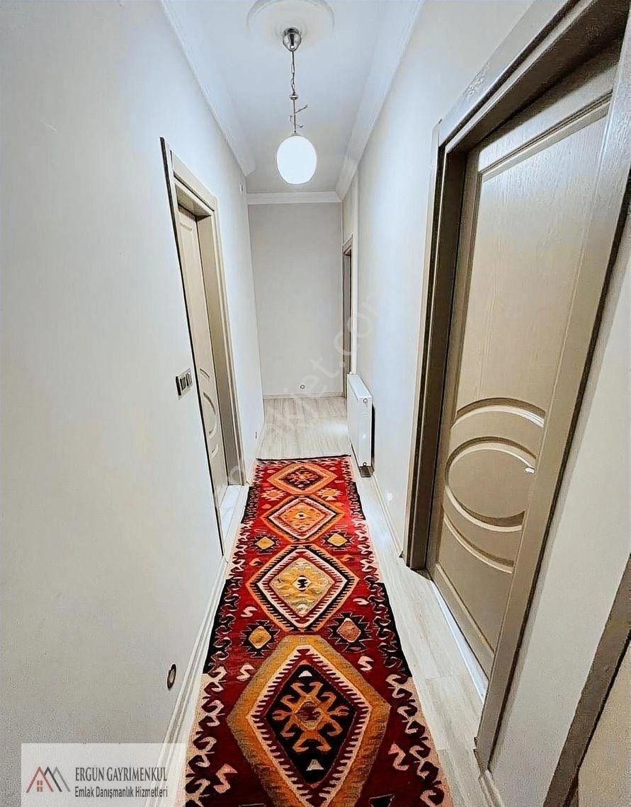 Ergünden Hamidiyede Doğalgazlı Asansörlü Kiralık 3+1 Daire - Görsel 8