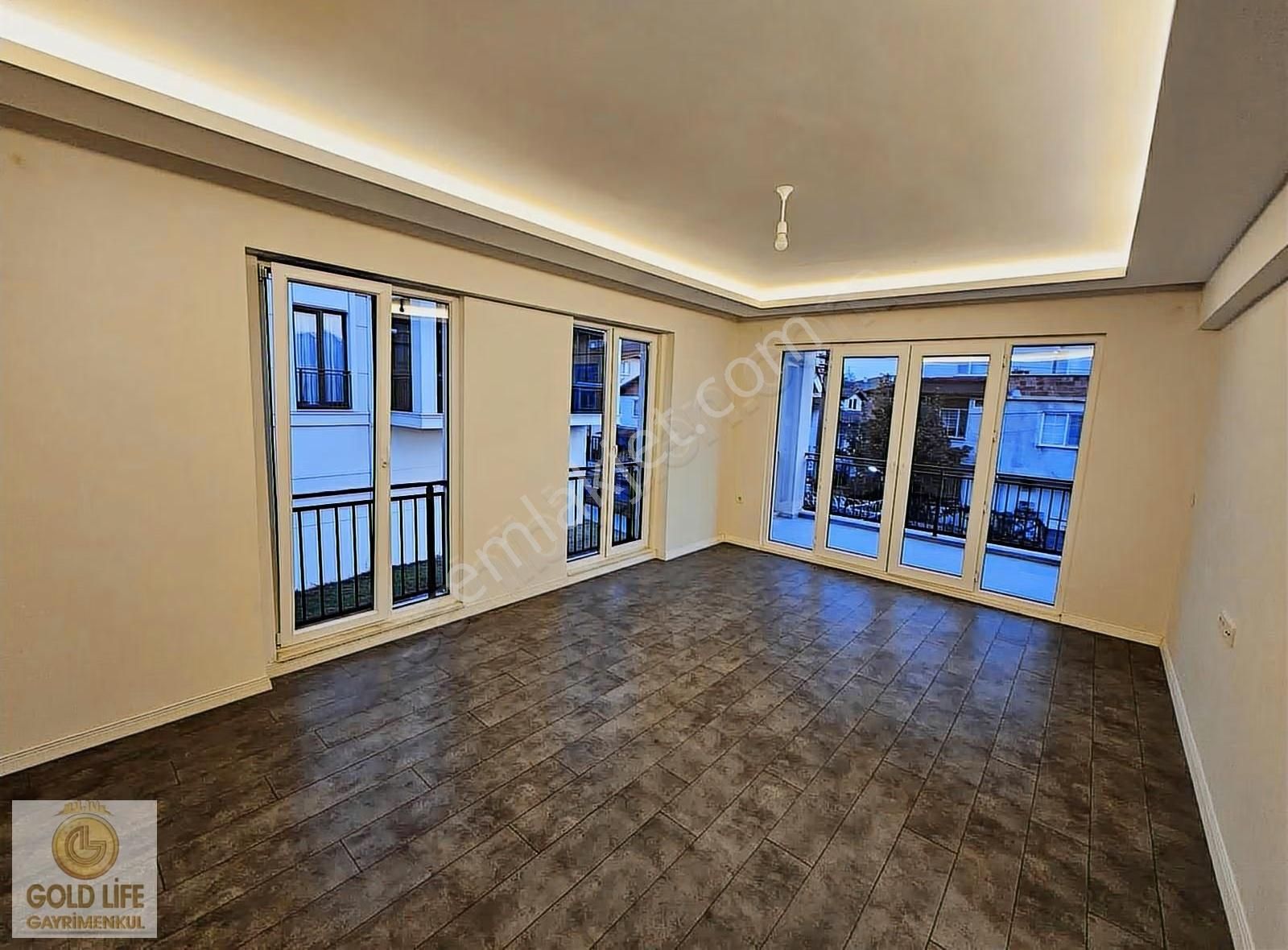 Palmiye Caddesi Meta Konaklarında Bahçe Katı Ultra Lüx Daireler - Görsel 2