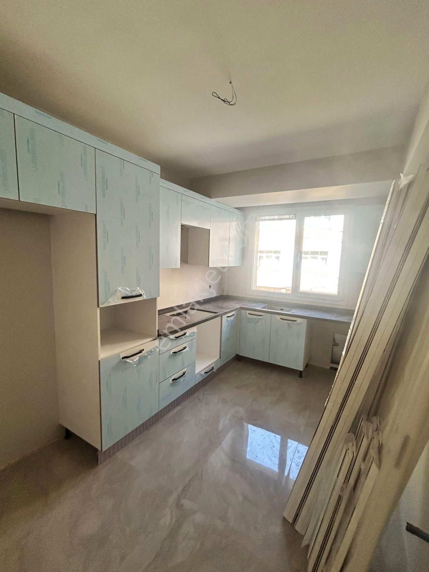 Mertcan Dan Kartal Metroya Yürüme Arakat 3+1 Balkonlu Lüks Daire - Görsel 10