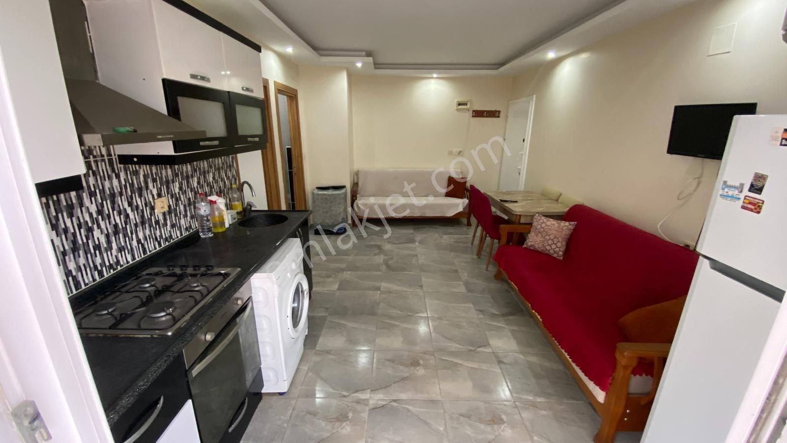 Kızkalesinde Denize Yürüme Mesafesinde Eşyalı 1+1 Satılık Daire - Görsel 10