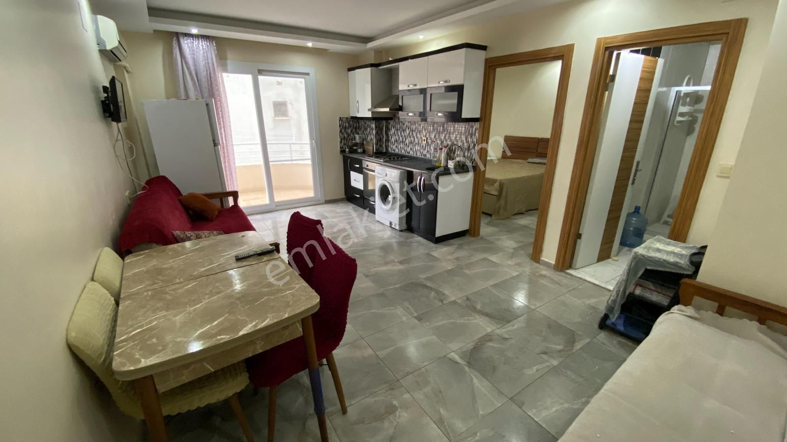 Kızkalesinde Denize Yürüme Mesafesinde Eşyalı 1+1 Satılık Daire - Görsel 4