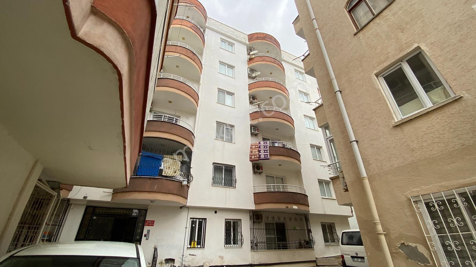 Kızkalesinde Denize Yürüme Mesafesinde Eşyalı 1+1 Satılık Daire - Görsel 2