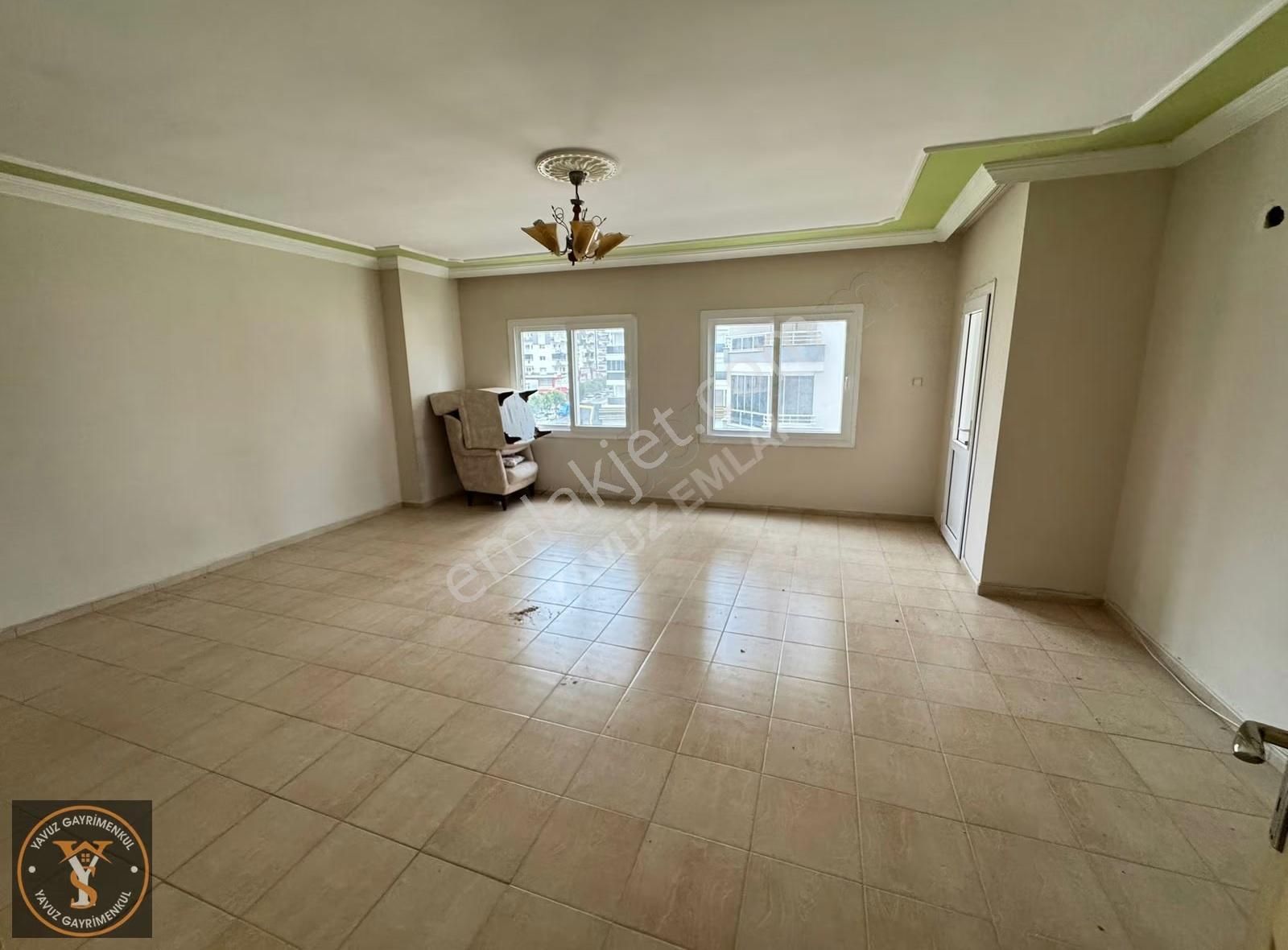 Geniş 2+1 Asansörlü Kapalı Garajlı Daire - Görsel 4