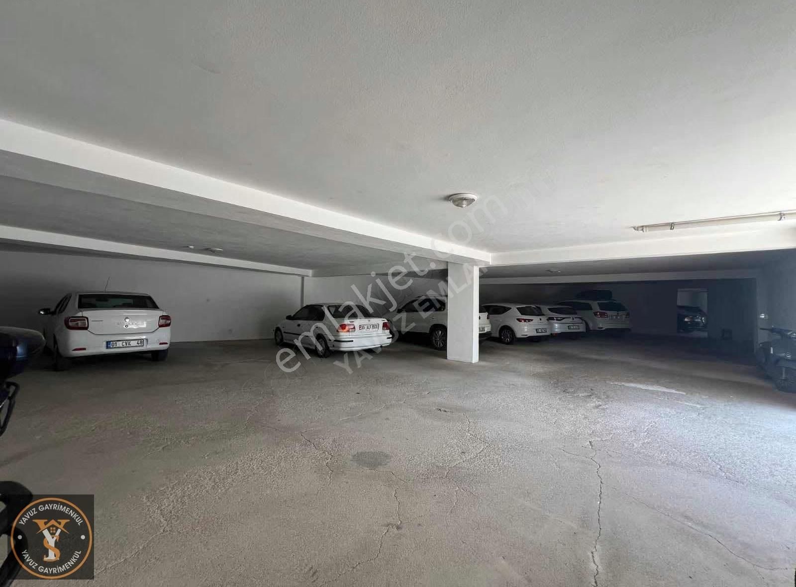 Yavuz Emlak'tan Alatada 4+1 Havuzlu Daire - Görsel 13