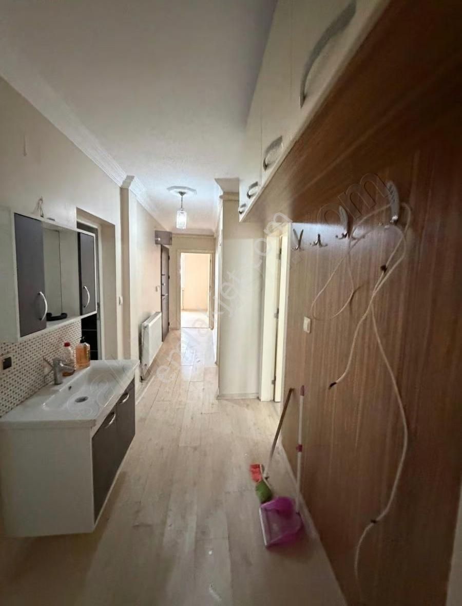 Manisa Ahmetli Altıeylül Mah 2+1 130m¹daire Satılık