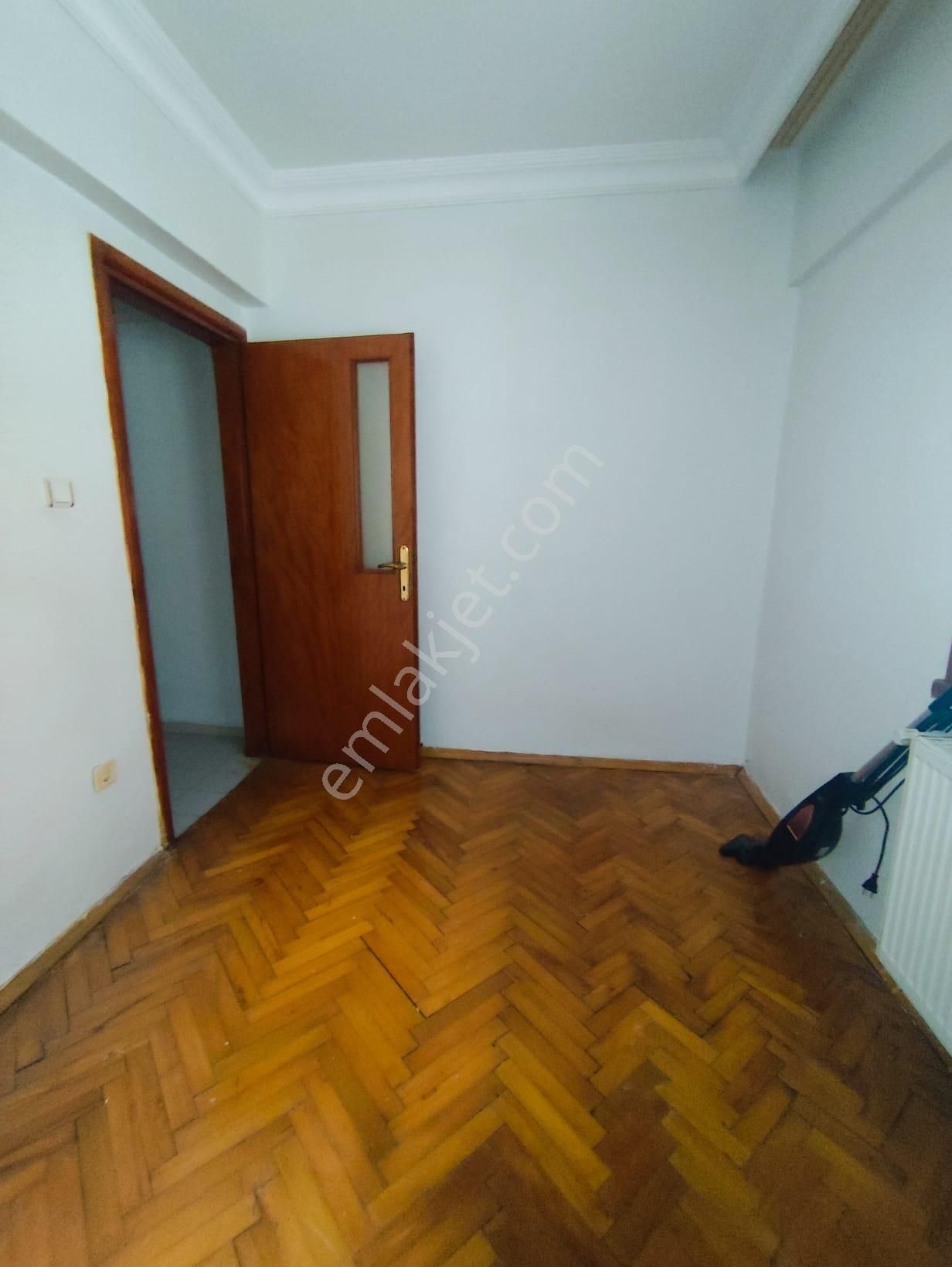 Mertcan Dan Hürriyet Mah Site İçinde 2+1 Kapalı Balkonlu Fırsat Kiralık - Görsel 13