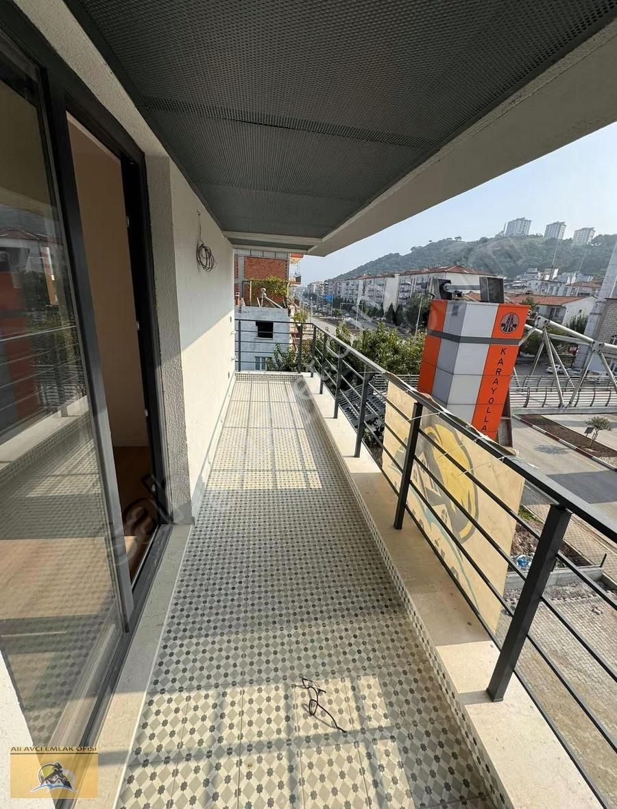 Savaştepe Yol Çatı Mevki 3+1 Ara Kat Cadde Üstü Daire - Görsel 22
