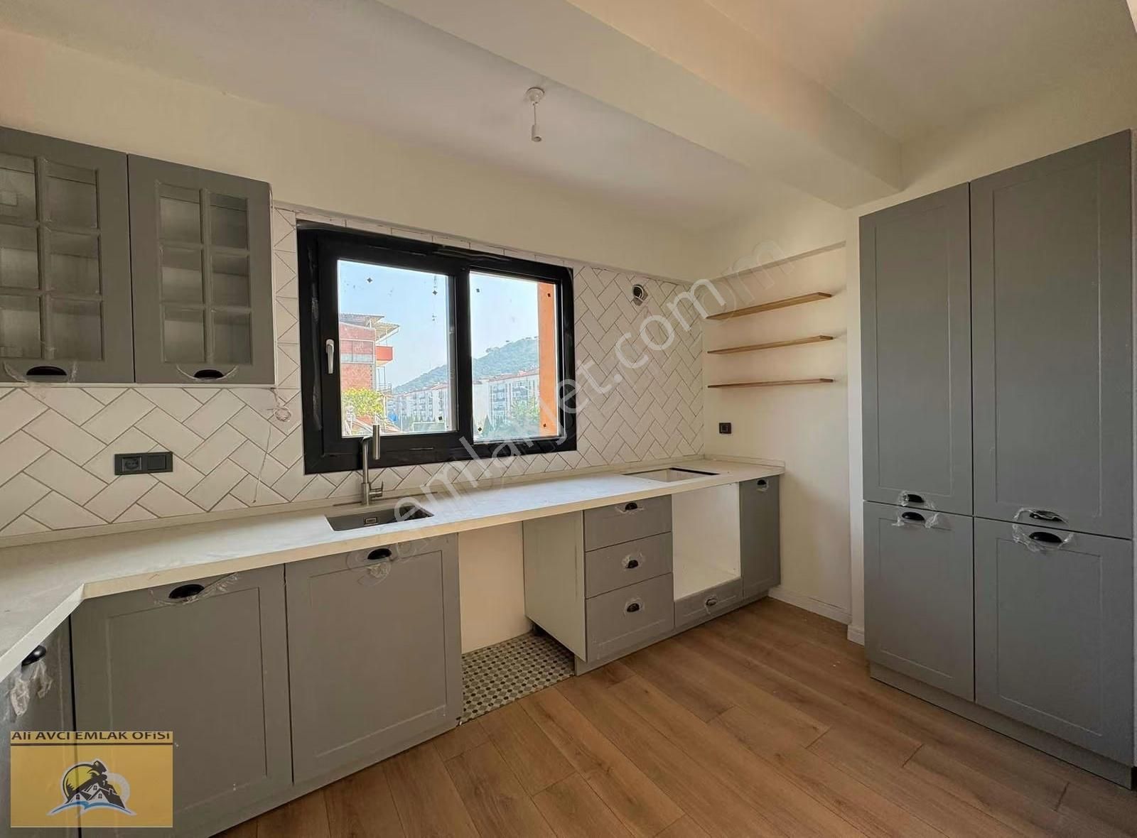 Savaştepe Yol Çatı Mevki 3+1 Ara Kat Cadde Üstü Daire - Görsel 16