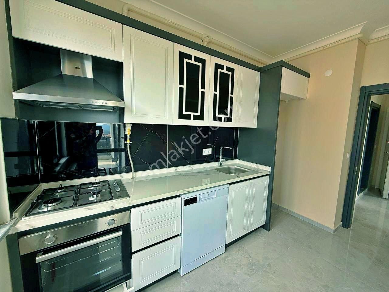 Uytundan Ayvacıkta Doğalgazlı Ayrı Mutfak 2+1 Satılık Lüks Daire - Görsel 26