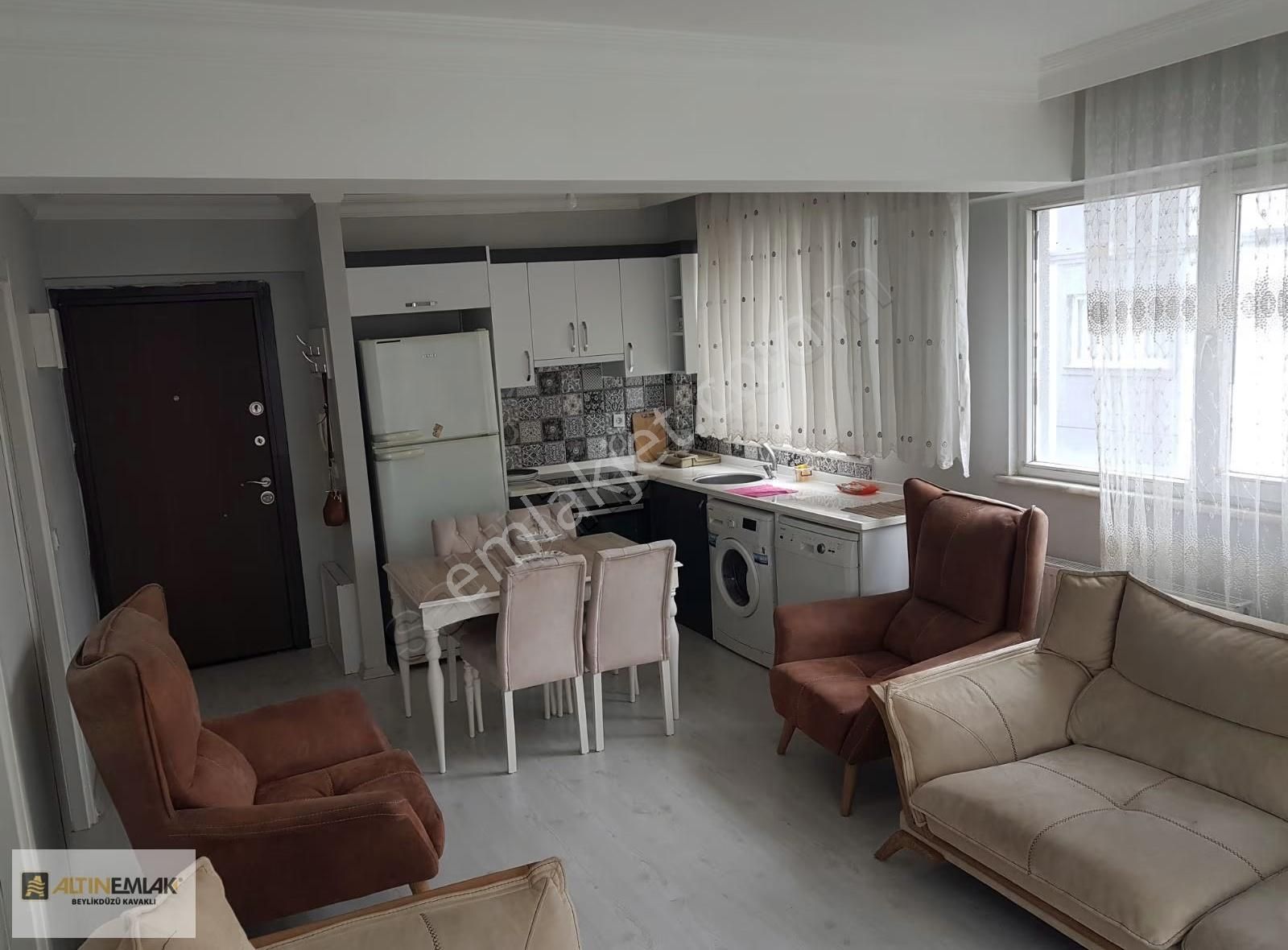 Metrobüse Yürüme Mesafesi Hill Konutlarında Eşyalı Satılık Daire