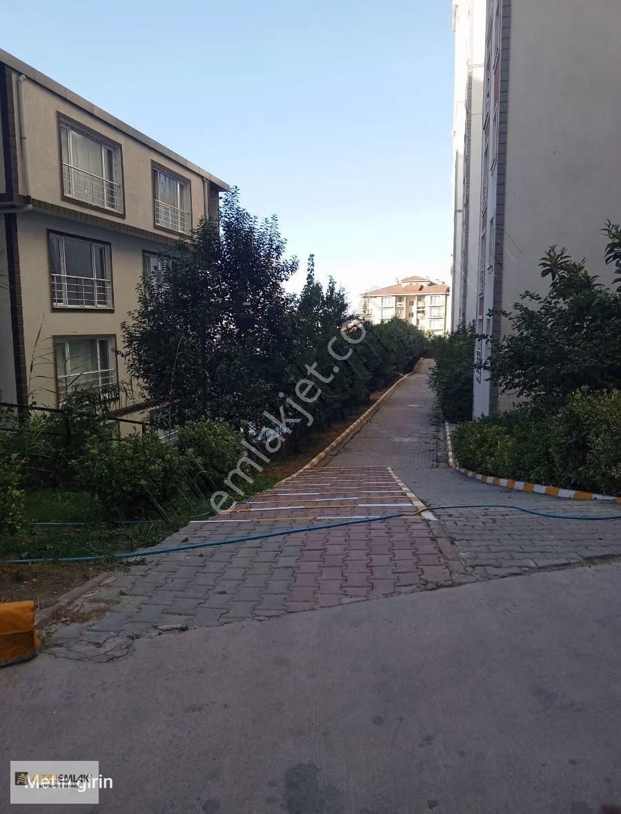 Metrobüse Yürüme Mesafesi Hill Konutlarında Eşyalı Satılık Daire - Görsel 14