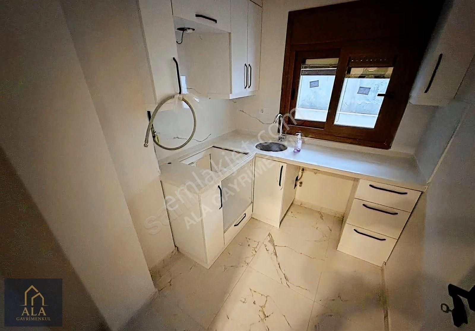 İdealtepe'de Sıfır, Teraslı 1+1 Daire - Metro Yakını - Görsel 13