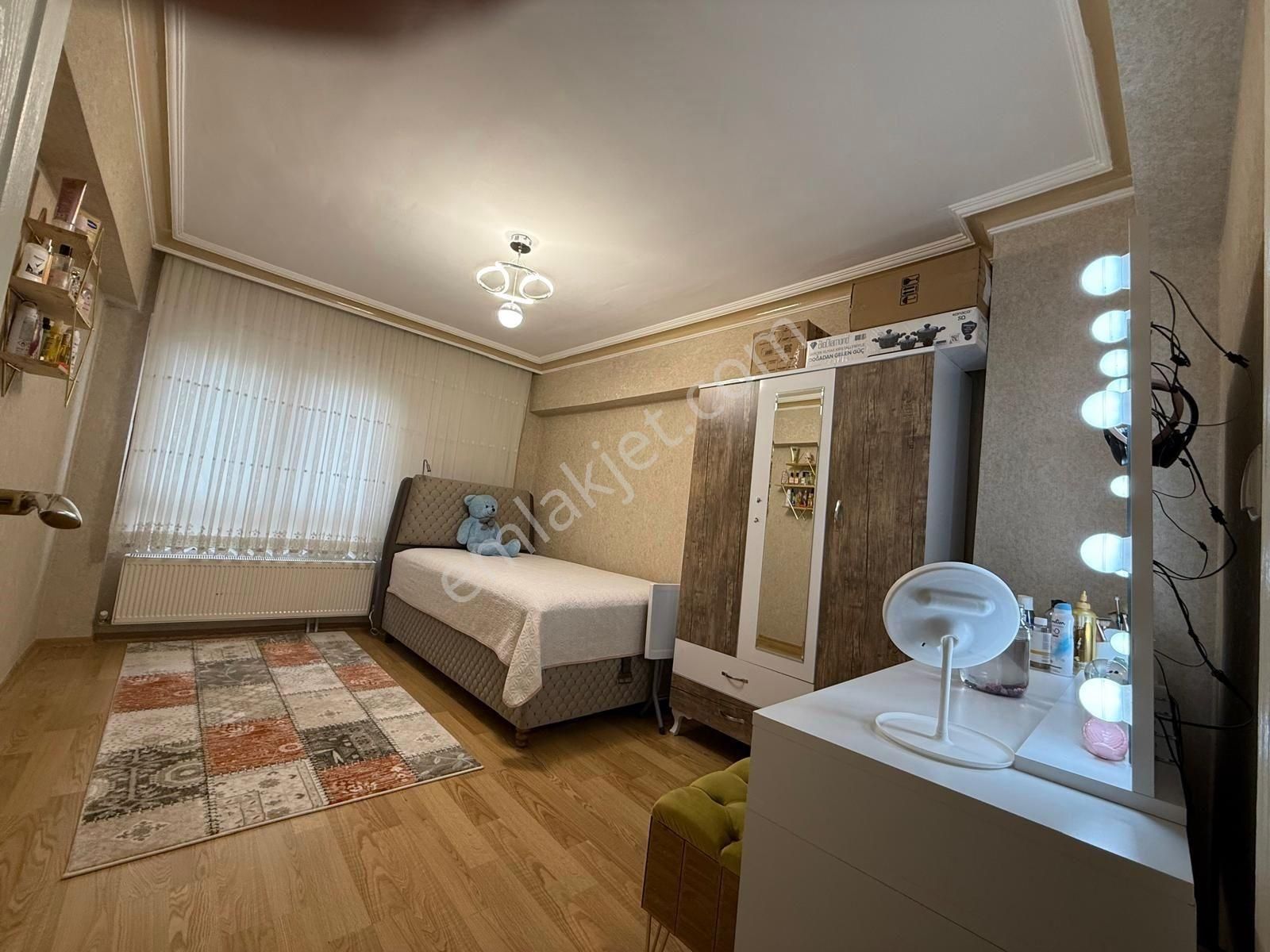 Bagcı Caddesi Yakını Katta Asansörlü Masrafsız 3+1 - Görsel 16