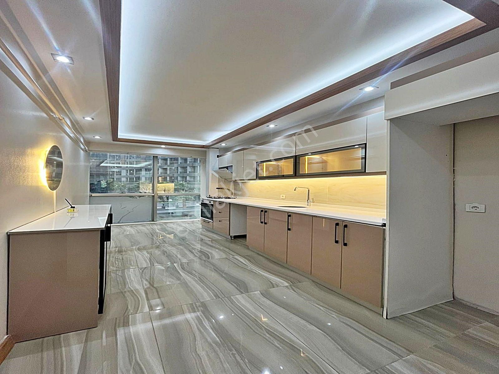 Metrobüse Yakın Ultra Lüks Tasarımlı 2+1 Arakat Daire !!! - Görsel 6