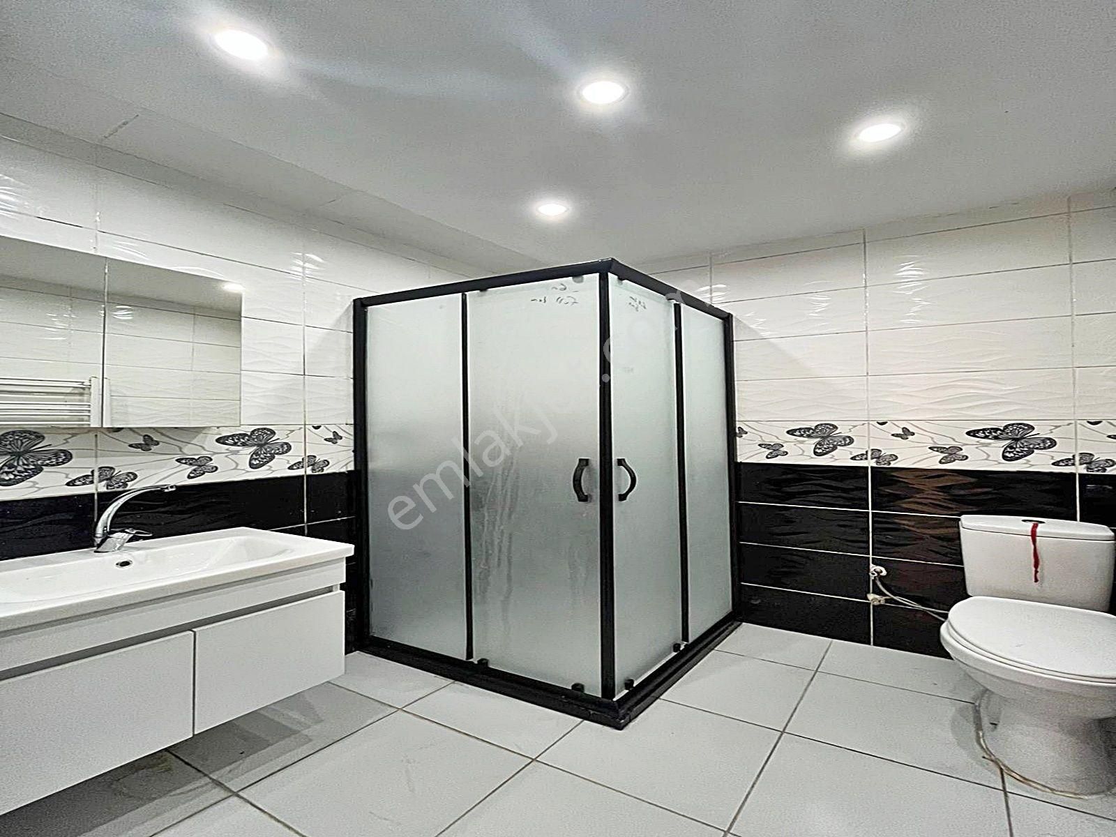 Esenyurt Kıraç Hürriyet Mahallesinde Geniş Balkonlu 3+1 Giriş Kat Daire !!! 2 - Görsel 23