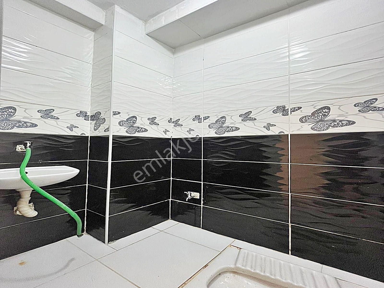 Esenyurt Kıraç Hürriyet Mahallesinde Geniş Balkonlu 3+1 Giriş Kat Daire !!! 2 - Görsel 22