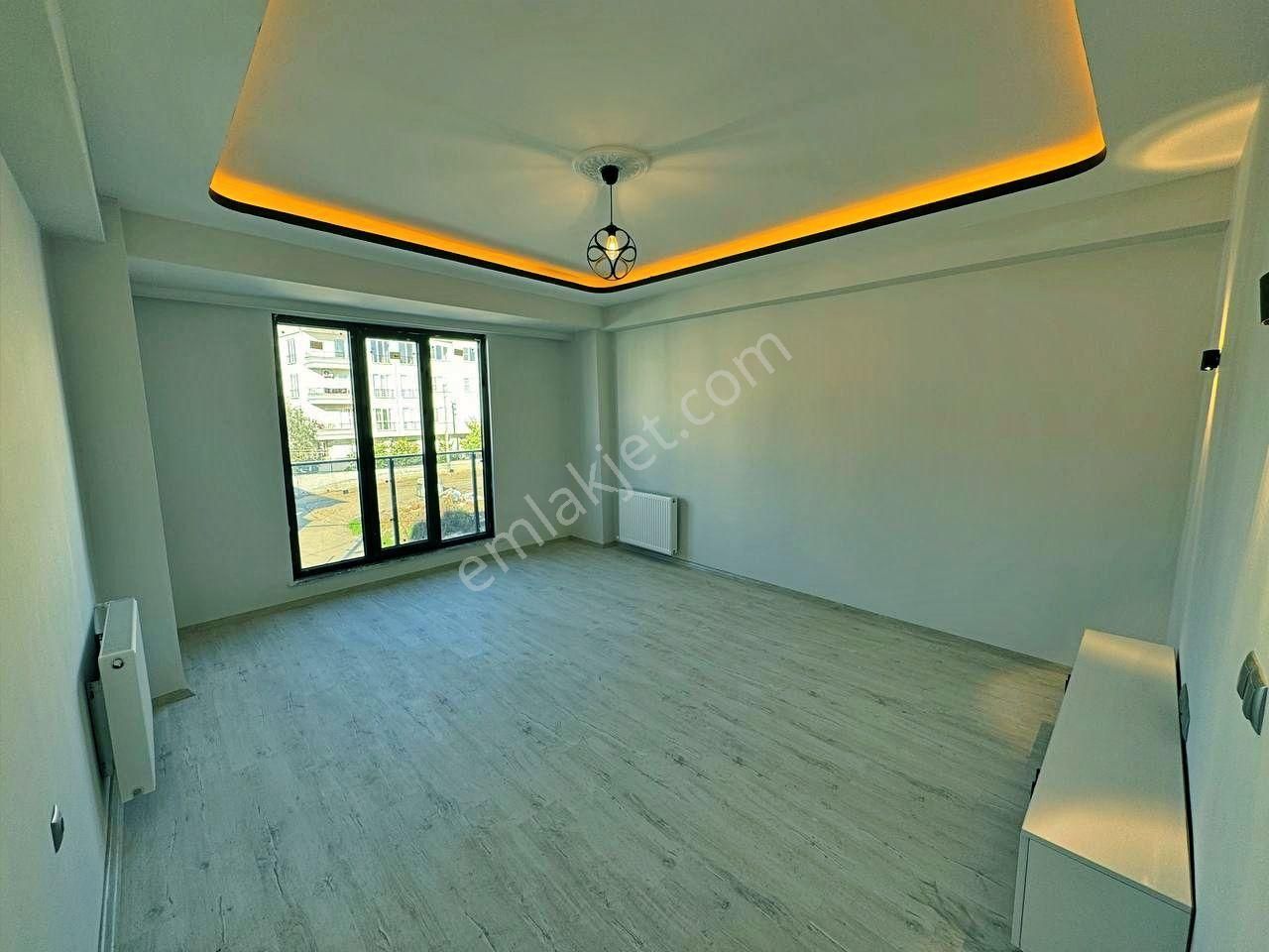 Uytundan Edremit Gümrükte Diş Hastanesi Civarında Ön Cephe 2+1 - Görsel 27