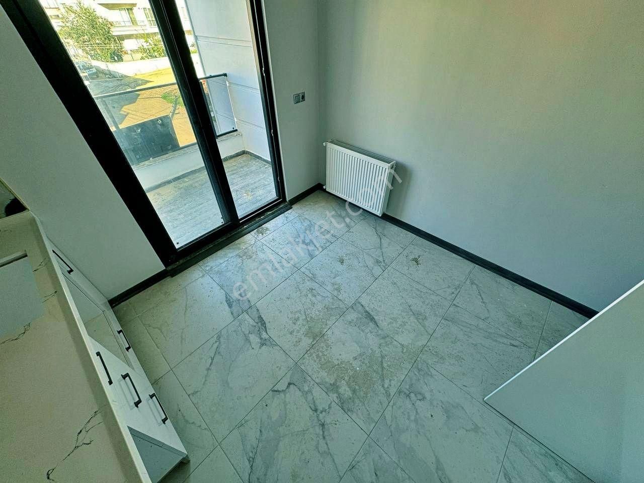 Uytundan Edremit Gümrükte Diş Hastanesi Civarında Ön Cephe 2+1 - Görsel 32