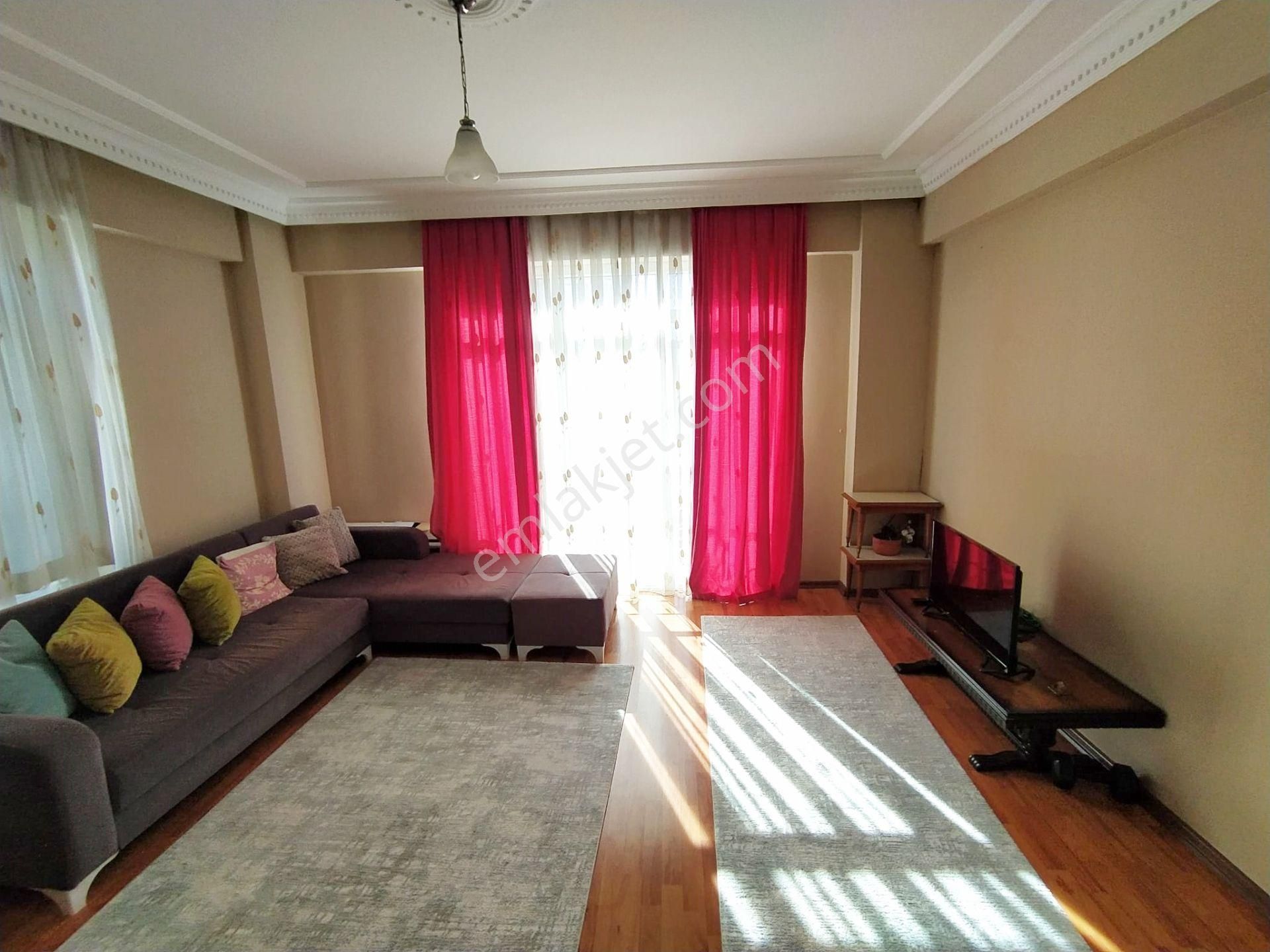 Mertcan Dan Adnan Kahveci Metroya Yürüme 2+1 Balkonlu - Kira Getirili - Görsel 3