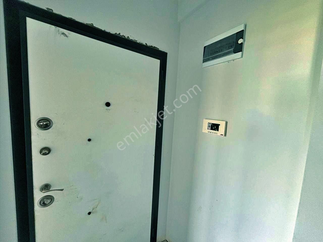 Uytundan Badem Alanında Doğalgazlı Asansörlü 1+1 Daire - Görsel 16
