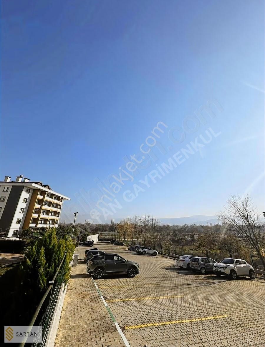 Kayapa Çamlık Park Evlerinde Kiralık 2+1 Ara Kat Daire - Görsel 12