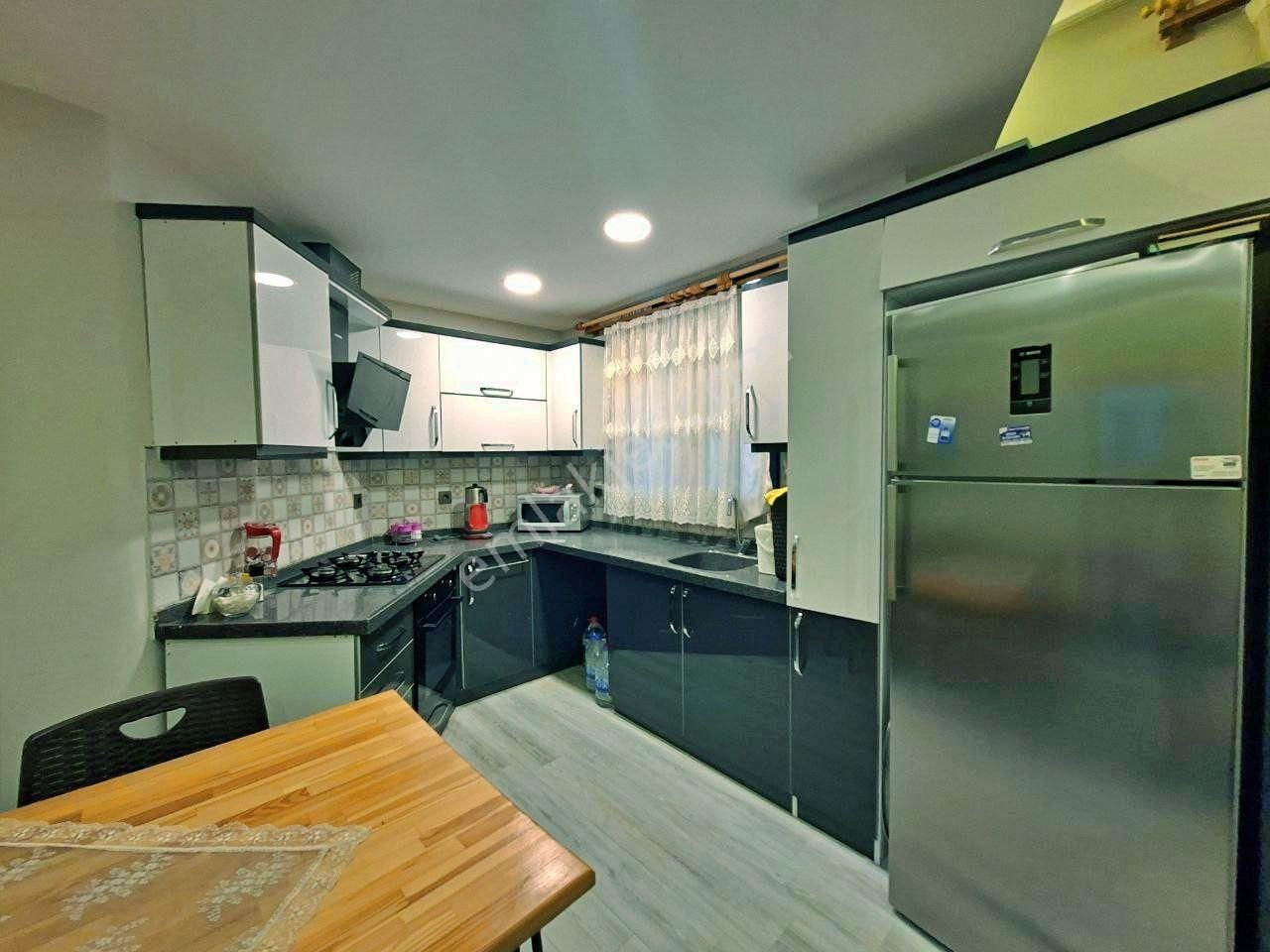 Uytundan Akçay-güre Arası Cemiltemel Denize 300 Metre Bahçeli2+1 - Görsel 27