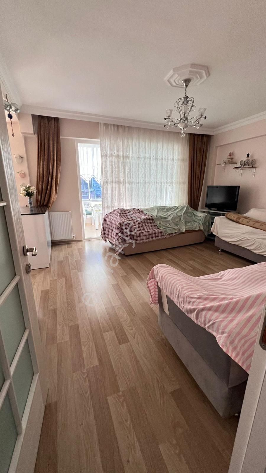 Çavuşdağ 2 Sitesi Havuz Köşe Başı - Yüksek Giriş Kat Cam Balkonlu - Görsel 4