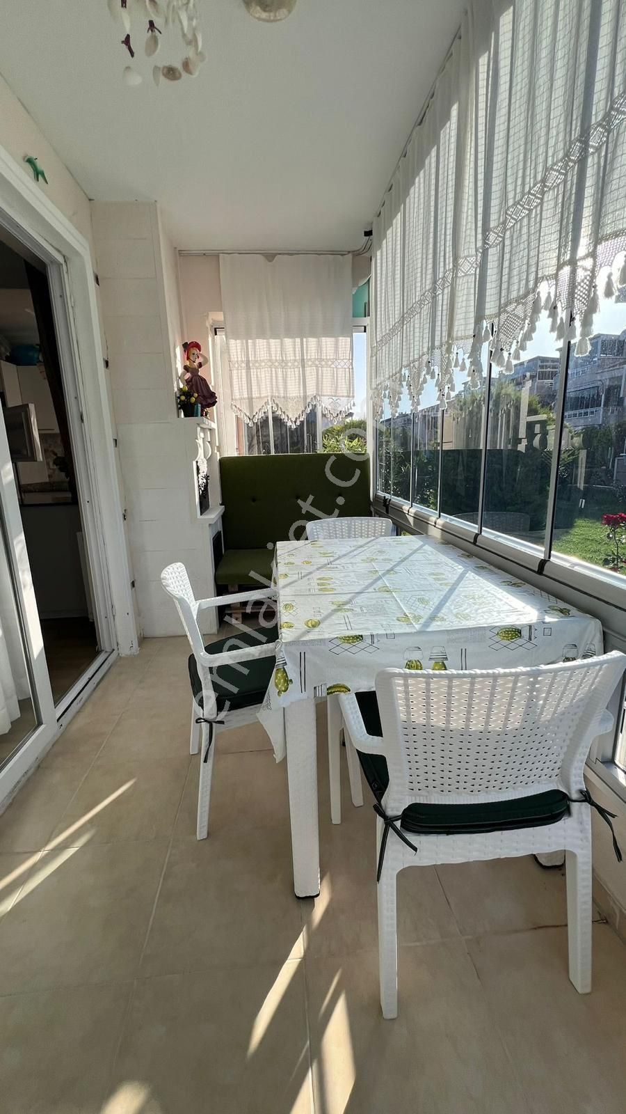 Çavuşdağ 2 Sitesi Havuz Köşe Başı - Yüksek Giriş Kat Cam Balkonlu - Görsel 3