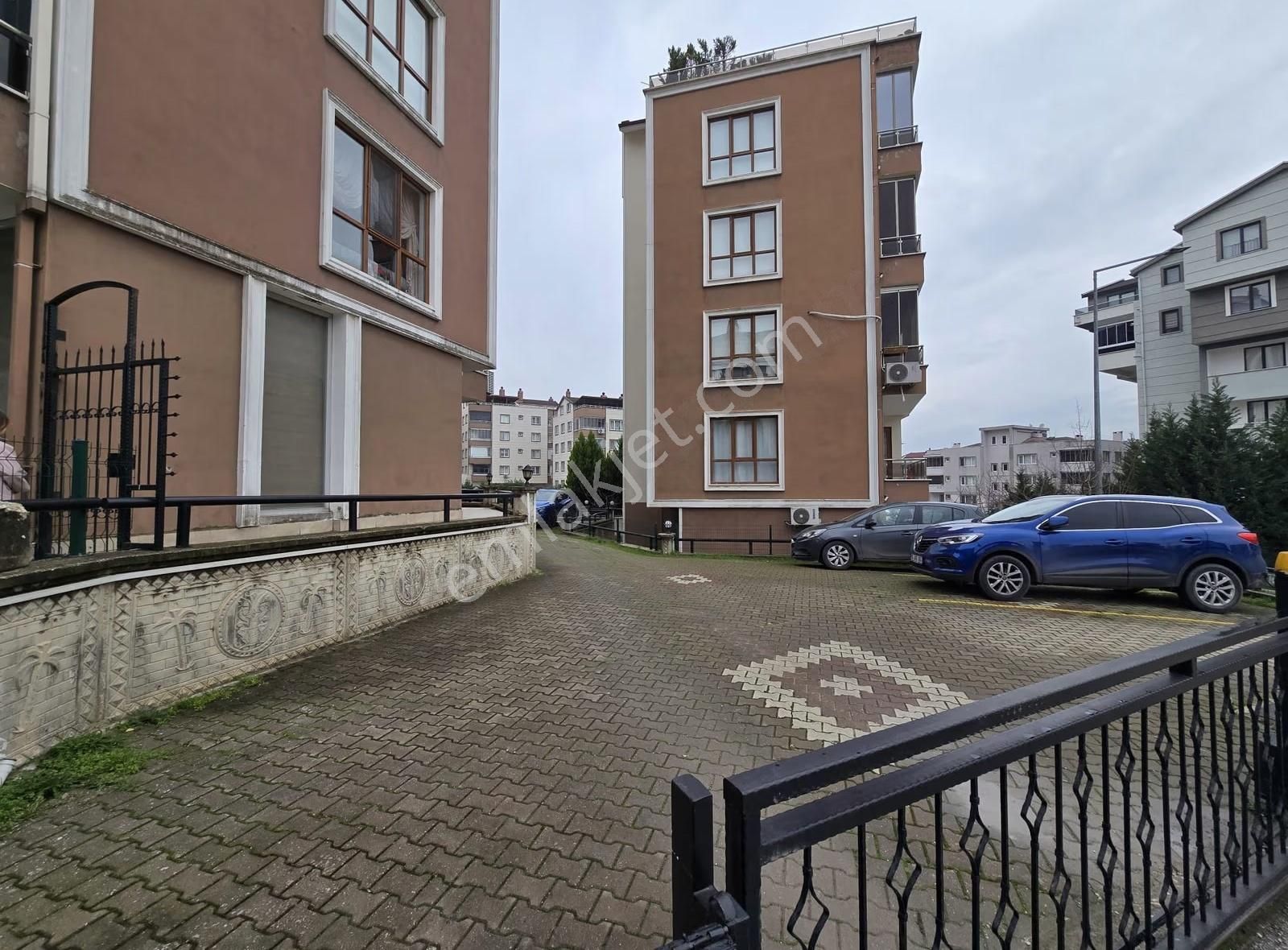 Demirci Merkezde Kiralık 3+1 Arakat Daire - Görsel 26