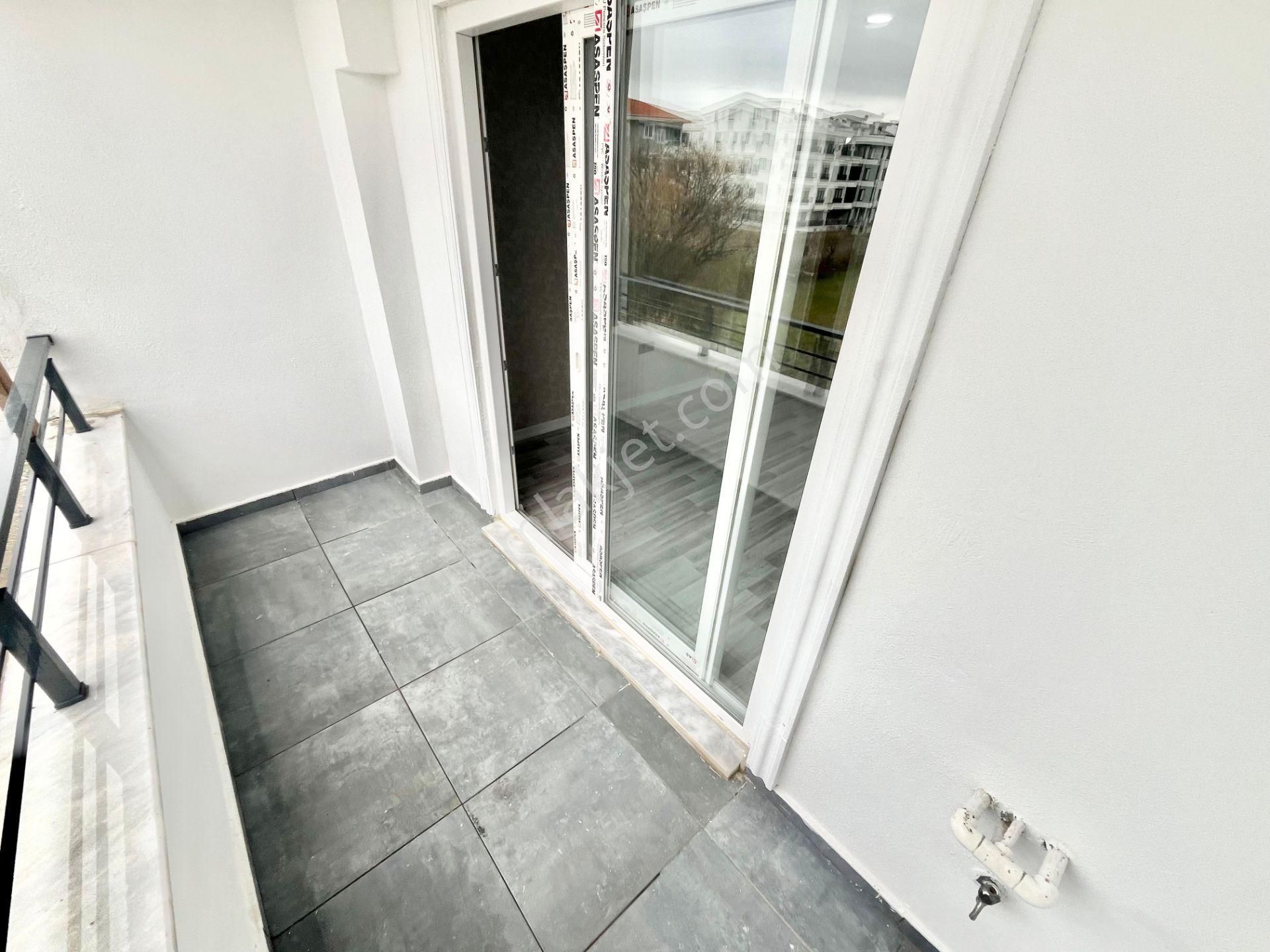 Yükselden Bölgenin En Geniş Ultra Lux Arakat Doğalgazlı 1+1daire - Görsel 11