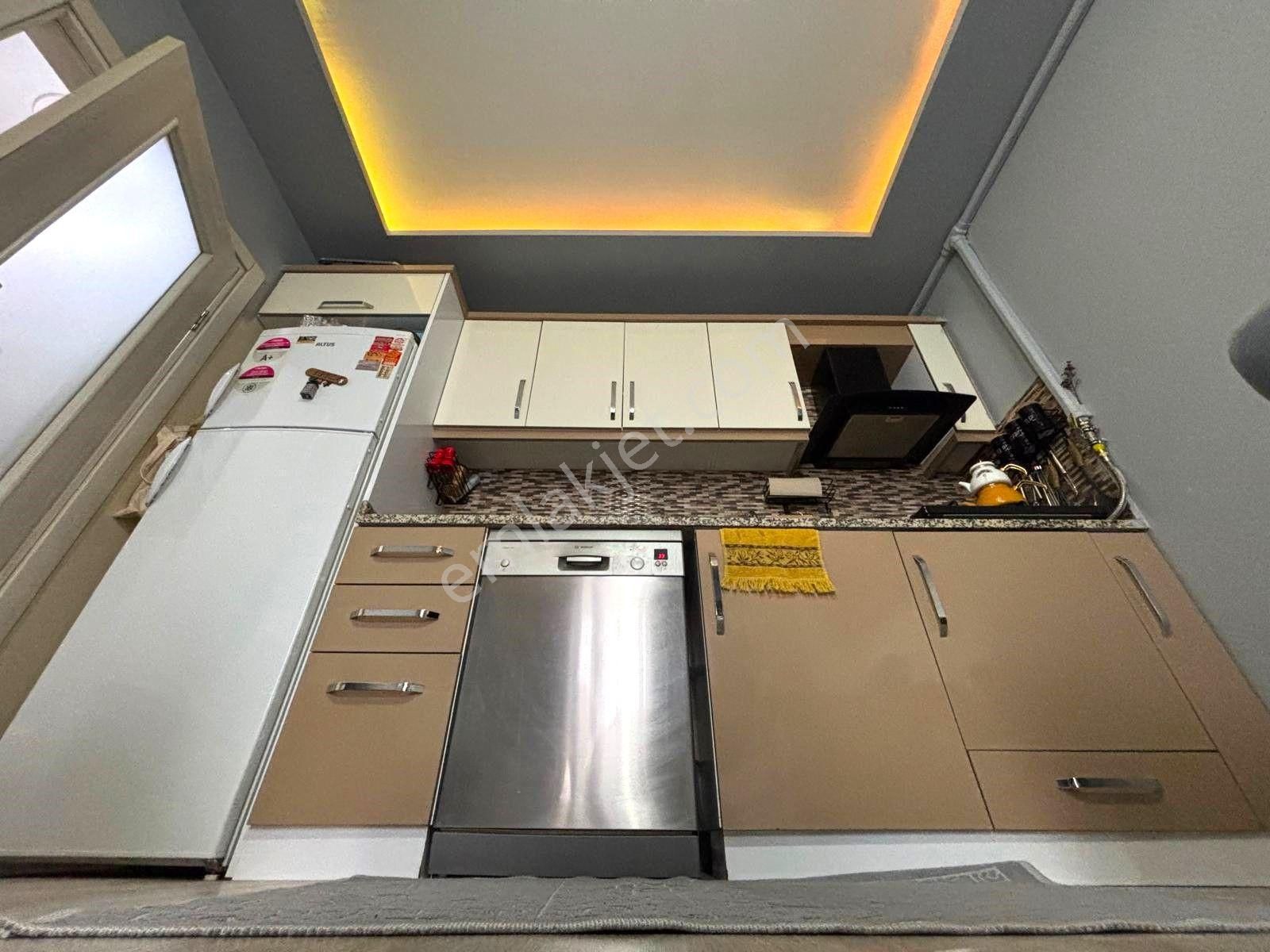 Yüksel'den Altınkum'da Öncephe D.gazlı Asansörlü Fırsat 1+1daire