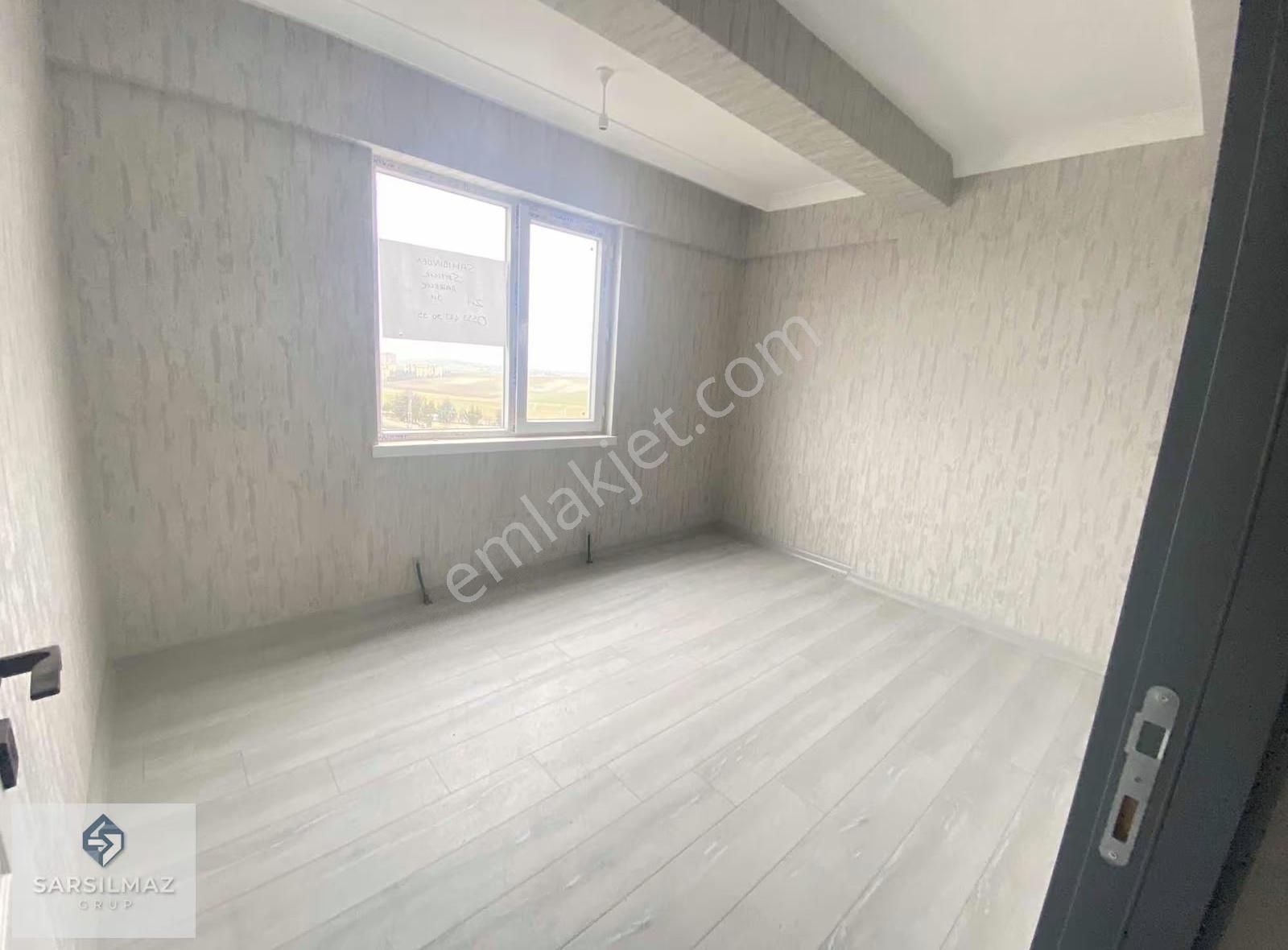 Sarsılmaz Grup İskanlı Orta Kat Asansörlü 3+1 Daire - Görsel 5