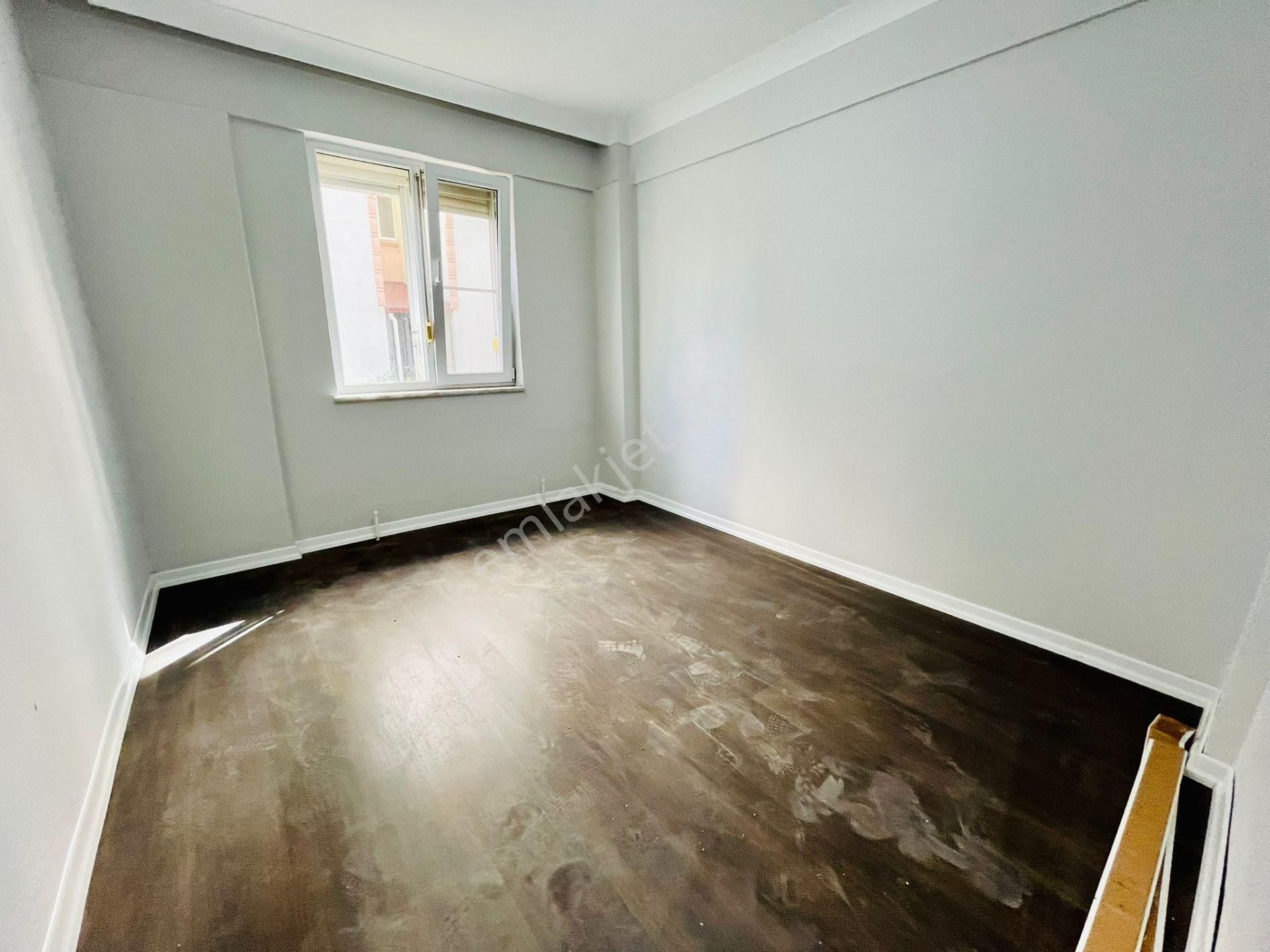 Yüksel'den Satılık Akçay Merkezde Bahçe Kullanımlı Ön Cephe 2+1 Lüx Daire - Görsel 14