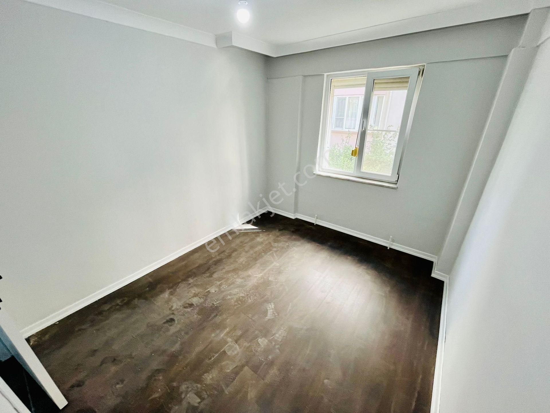 Yüksel'den Satılık Akçay Merkezde Bahçe Kullanımlı Ön Cephe 2+1 Lüx Daire - Görsel 17