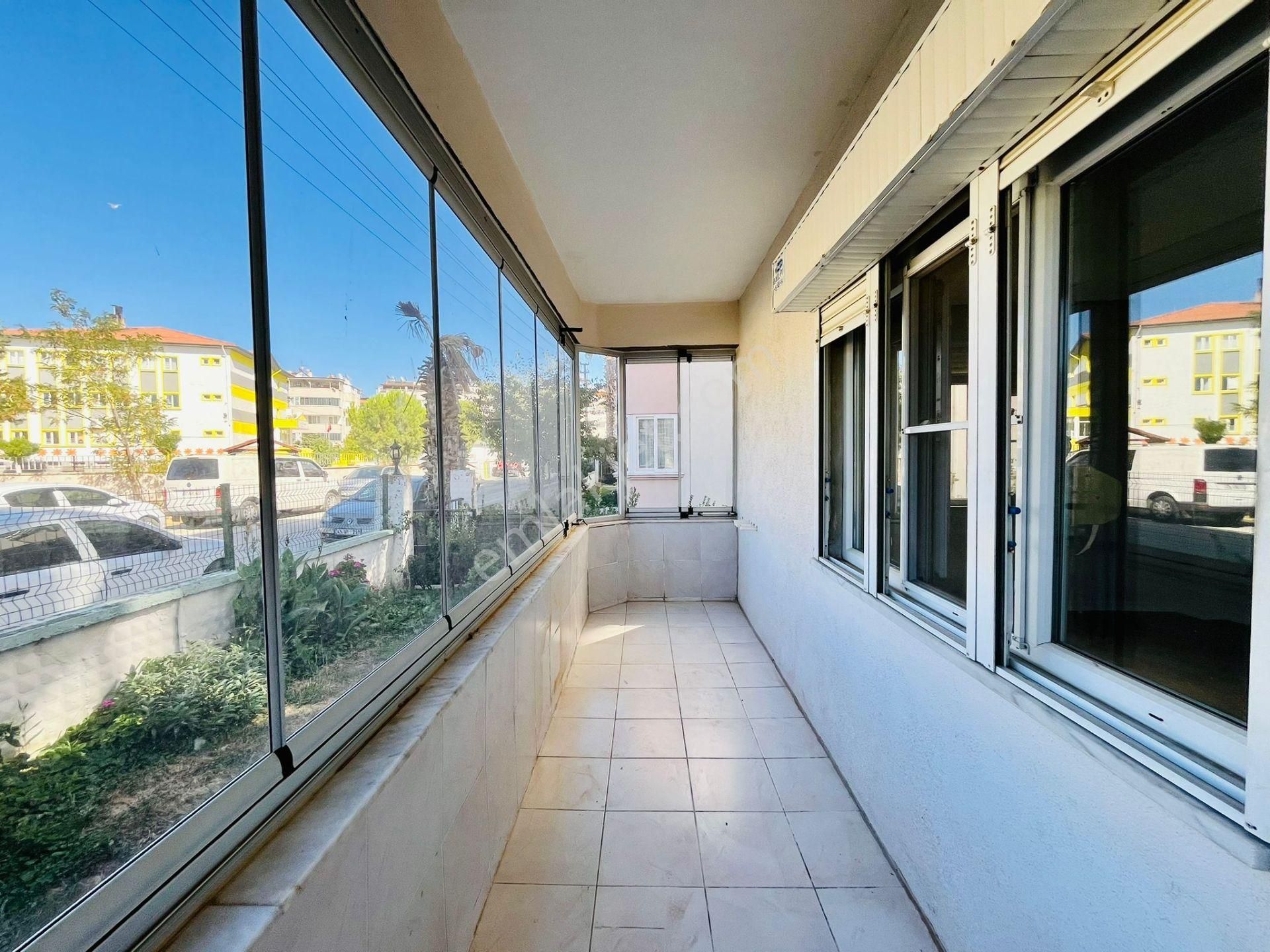 Yüksel'den Satılık Akçay Merkezde Bahçe Kullanımlı Ön Cephe 2+1 Lüx Daire - Görsel 18