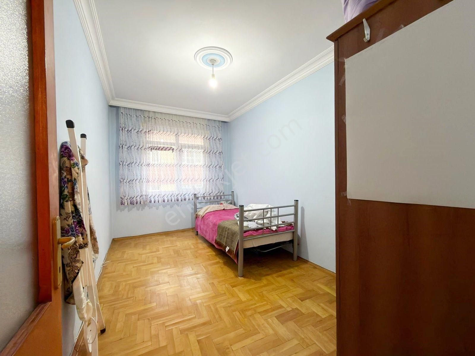 Salih Emlak 'tan 26 Yıllık 2+1 Kat Mülkiyetli 2.kat Daire - Görsel 8