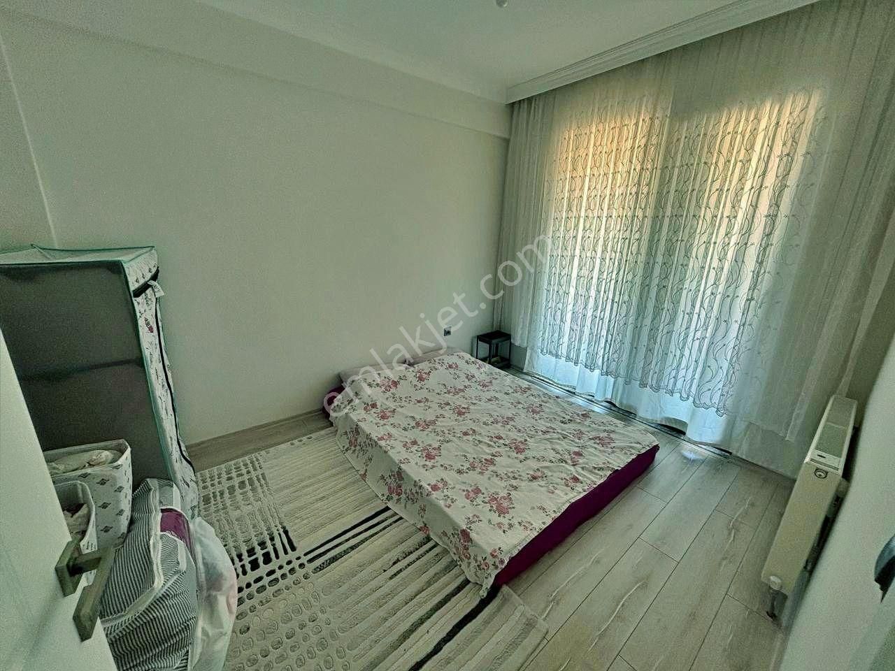 Uytundan Burhaniye Merkezde Kapalı Otoparklı 1+1 Satılık Daire - Görsel 3