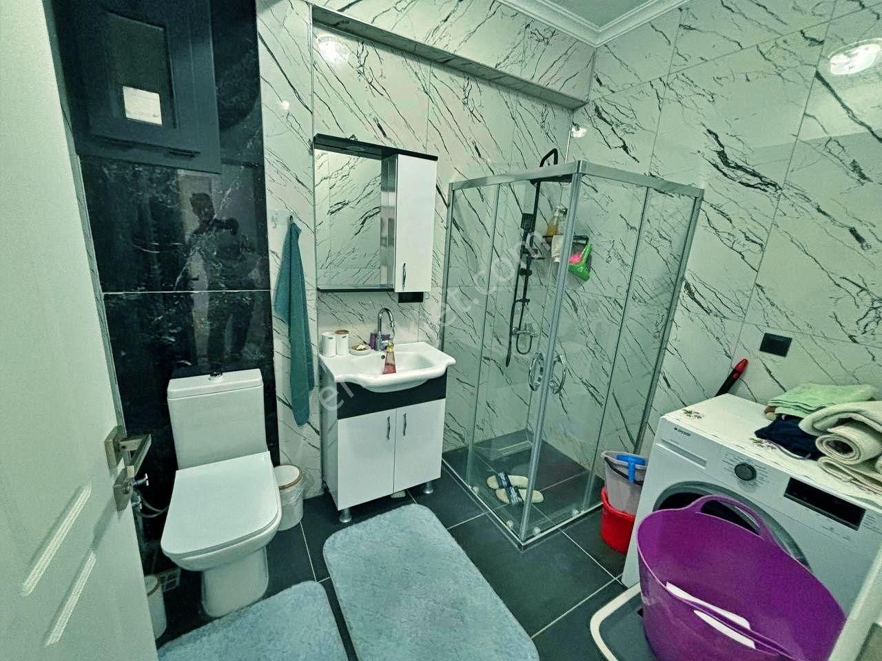 Uytundan Burhaniye Merkezde Kapalı Otoparklı 1+1 Satılık Daire - Görsel 20