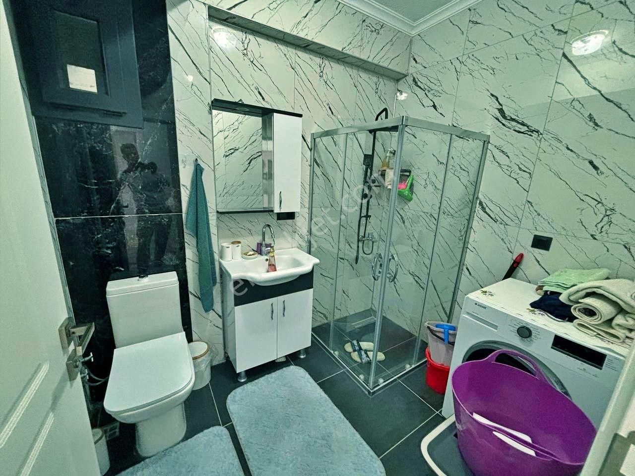 Uytundan Burhaniye Merkezde Kapalı Otoparklı 1+1 Satılık Daire - Görsel 32